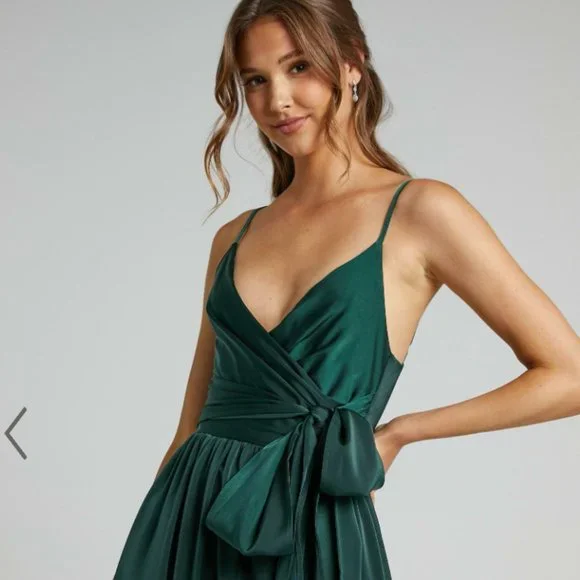 Showpo. Dresses | Showpo Dress Nwt Revolve Around Me Tie Waist in Emerald Green | Color: Green | Size: 2 | Carmendolores's Closet